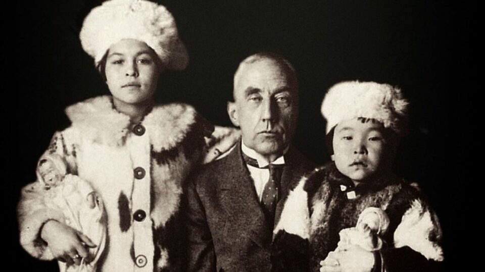 Kapp Hjertestein – Historien om Roald Amundsens «døtre»